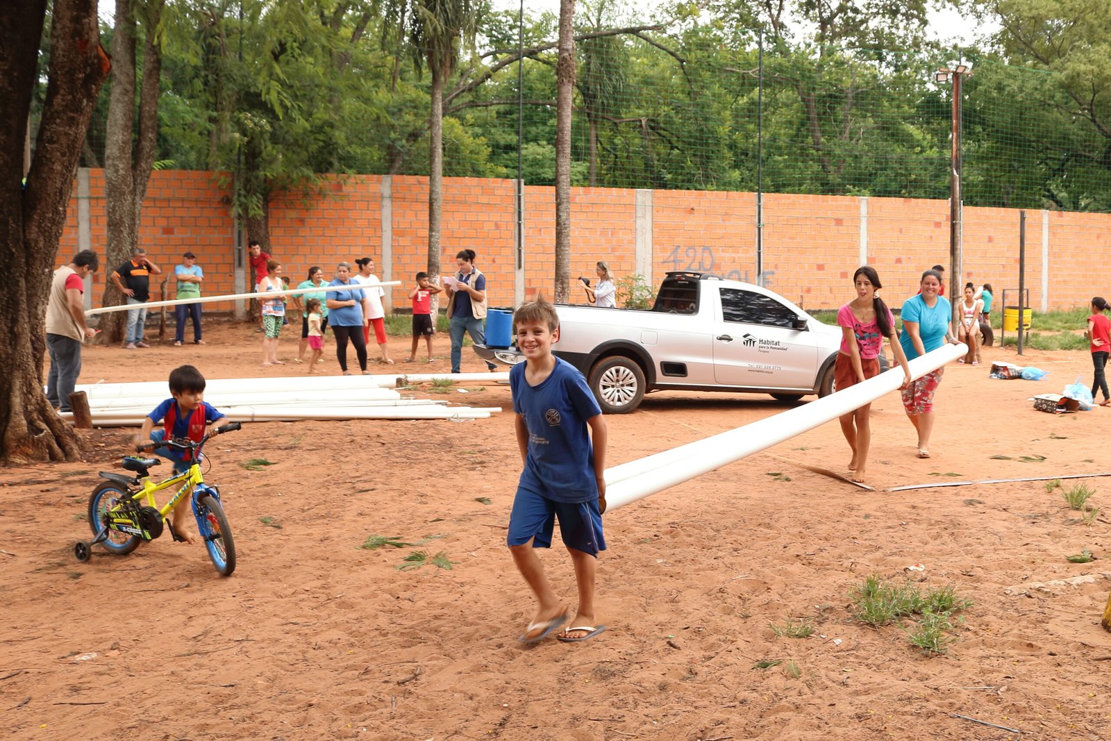 Hábitat logra aliados para dar apoyo en saneamiento e higiene a 133 familias de Luque