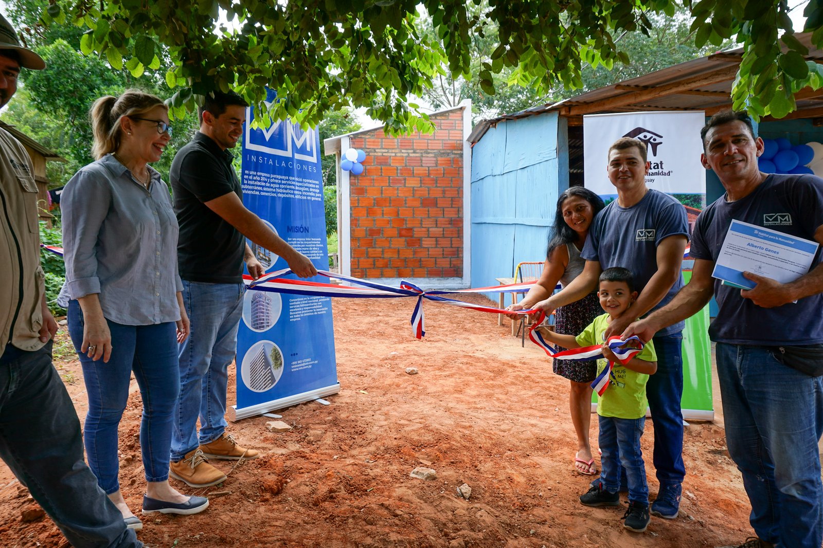 Construyendo Hogares, Fortaleciendo Vínculos: El Proyecto ‘Sirviendo a Colaboradores’