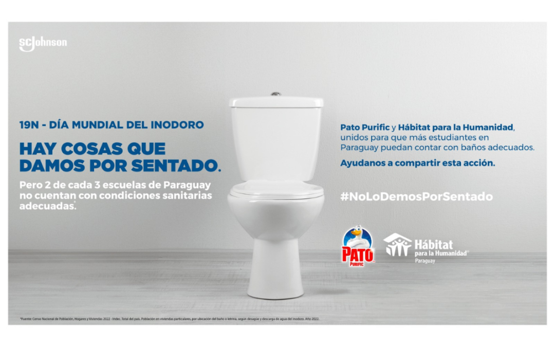 #NoLoDemosPorSentado: Hábitat para la Humanidad y Pato Purific con el inodoro como bandera