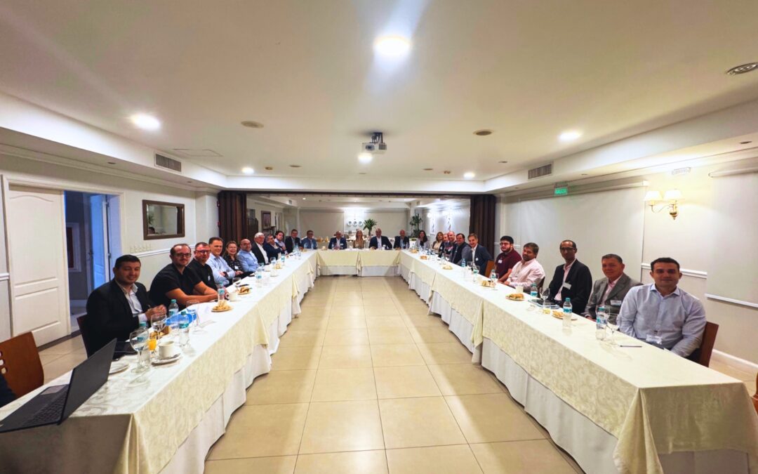 Desayuno con Empresarios – Una Alianza que Cambia Vidas